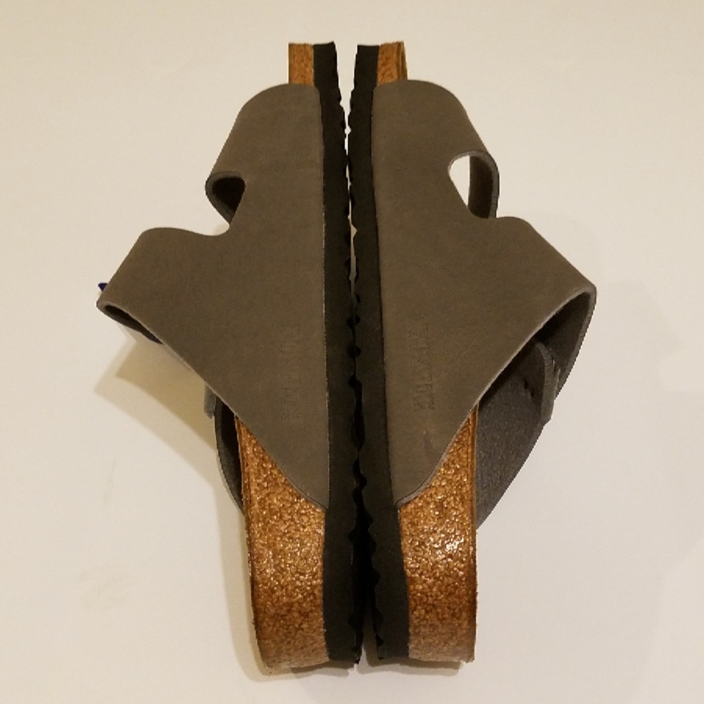 New Birkenstock Arizona Gray Sandals - Picture 5 of 6